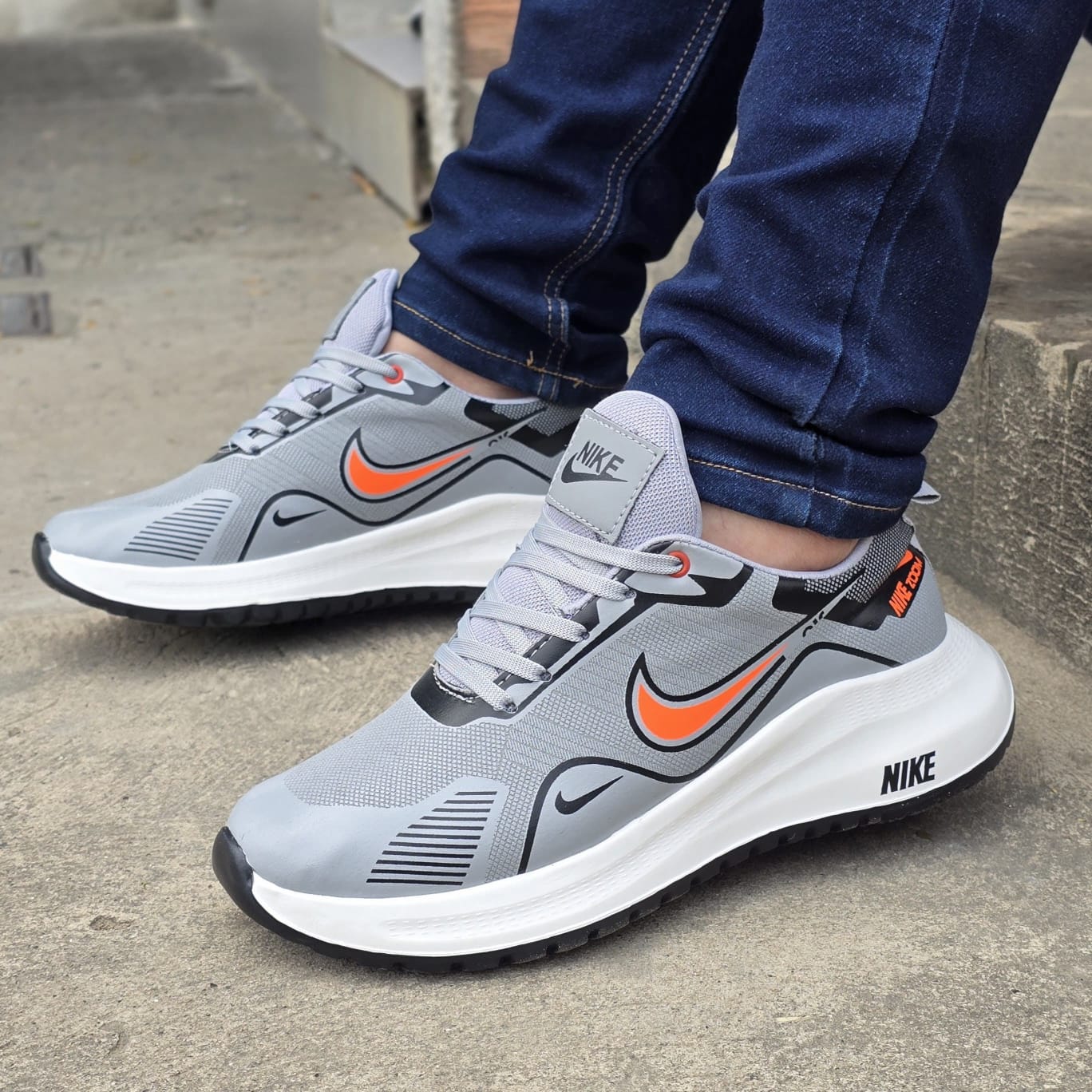REF: 12 NIKE SUELA EVA